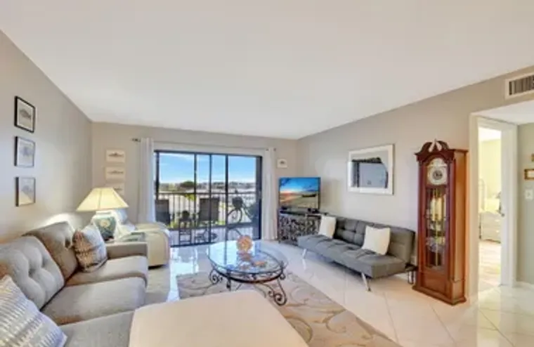 6866 HUNTINGTON LN 508, DELRAY BEACH, FL..., Delray Beach, FL 33446
