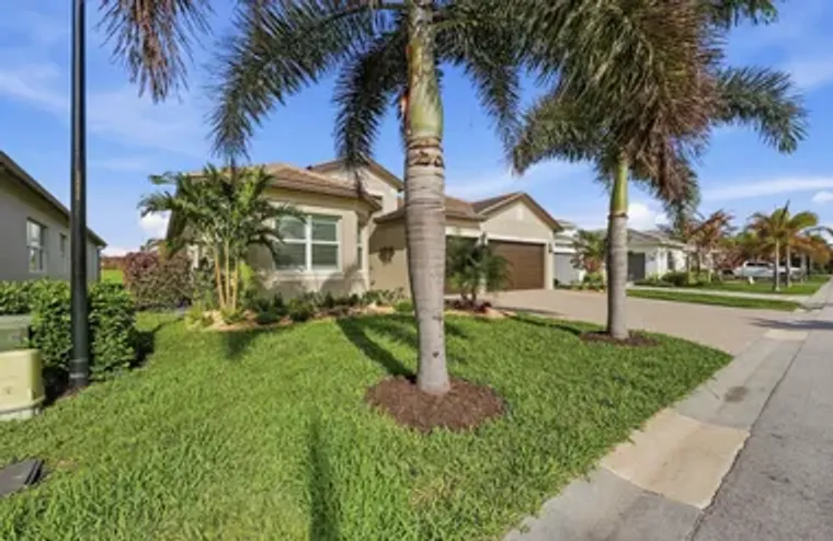 11968 SW WHITEWATER FALLS CT, PORT ST. L..., Port St. Lucie, FL 34987