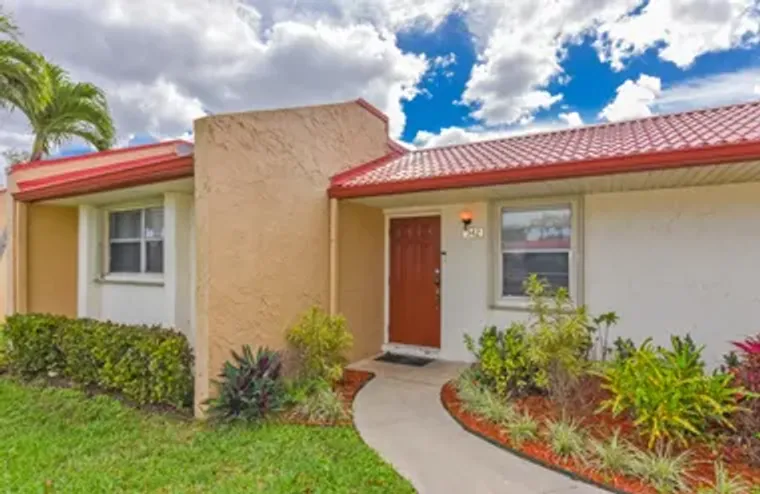 342 LAKE EVELYN DR, WEST PALM BEACH, FL,..., West Palm Beach, FL 33411