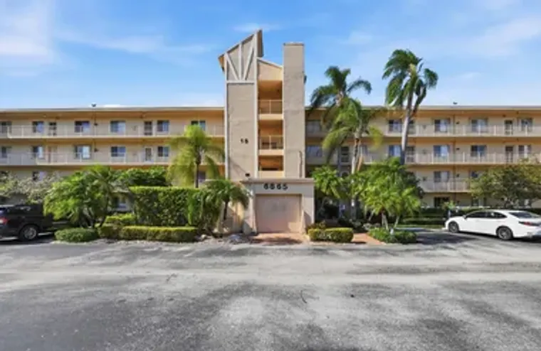 6865 HUNTINGTON LN 106, DELRAY BEACH, FL..., Delray Beach, FL 33446