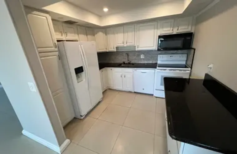 413 GREENBRIER A A, WEST PALM BEACH, FL,..., West Palm Beach, FL 33417