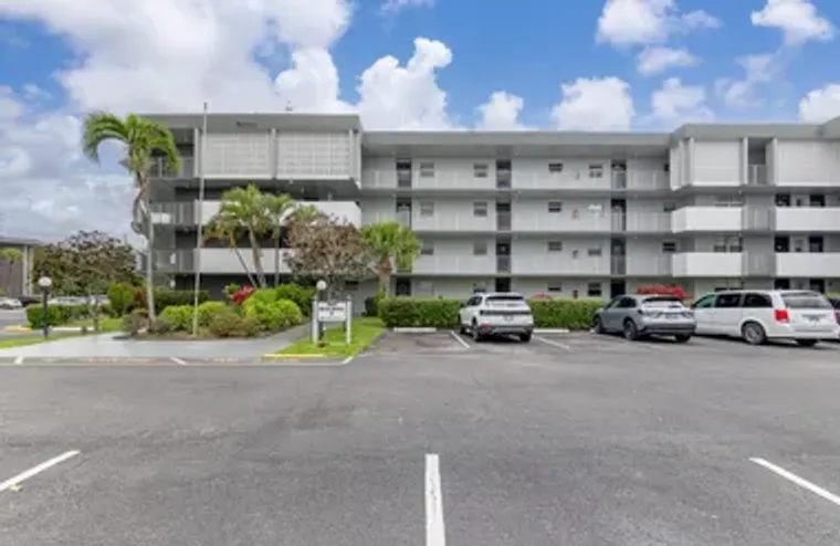 2861 NW 47TH TER 305B, LAUDERDALE LAKES,..., Lauderdale Lakes, FL 33313