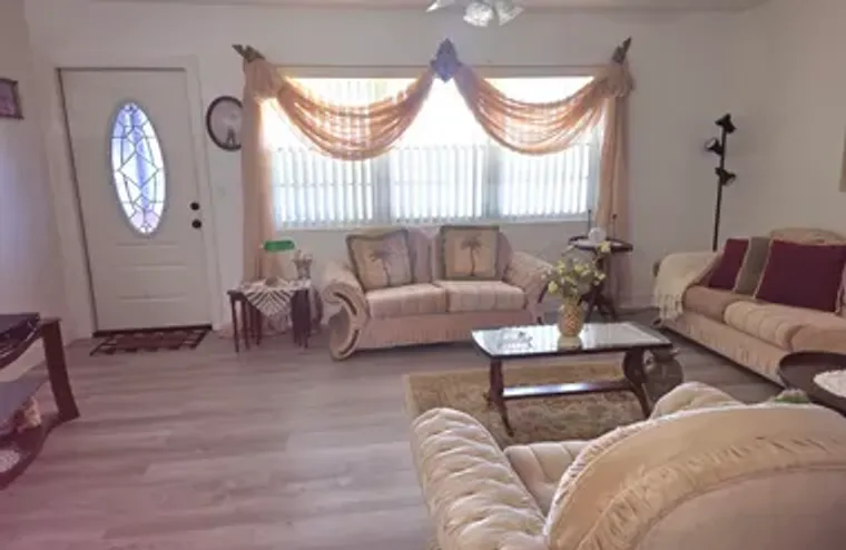 45 EASTHAMPTON B B, WEST PALM BEACH, FL,..., West Palm Beach, FL 33417