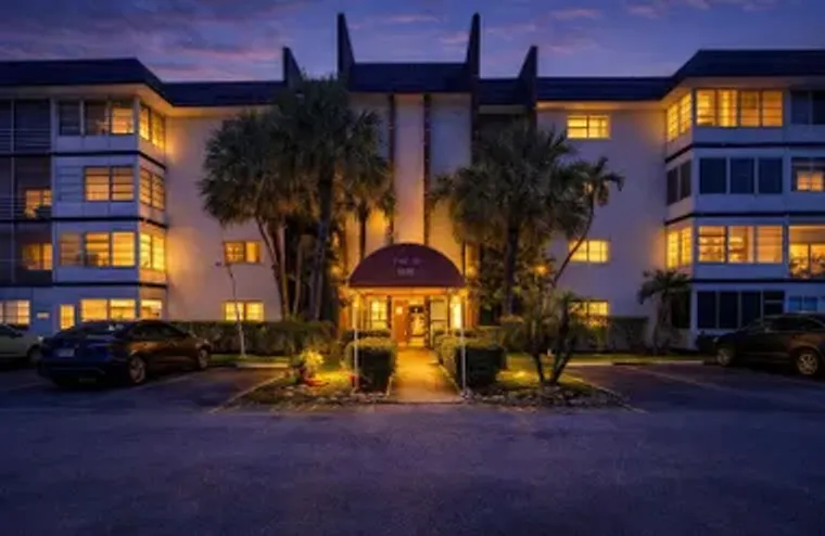 4740 NW 21ST ST 211, LAUDERHILL, FL, 333..., Lauderhill, FL 33313