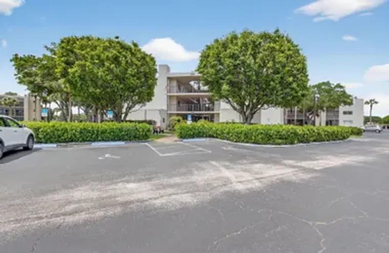 5100 LAS VERDES CIR 215, DELRAY BEACH, F..., Delray Beach, FL 33484