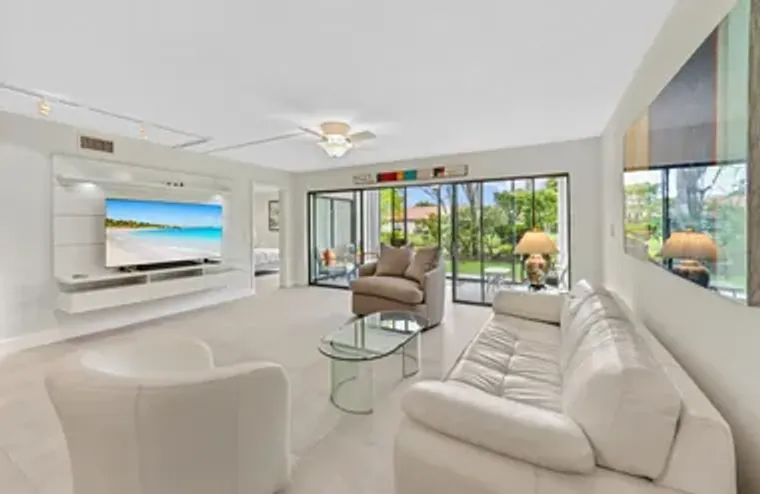 5743 FAIRWAY PARK CT 105, BOYNTON BEACH,..., Boynton Beach, FL 33437