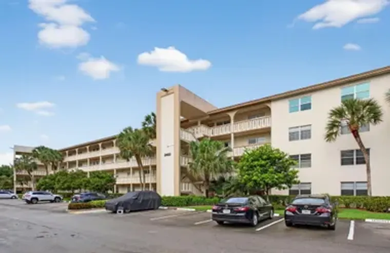 2403 ANTIGUA CIR B4, COCONUT CREEK, FL, ..., Coconut Creek, FL 33066