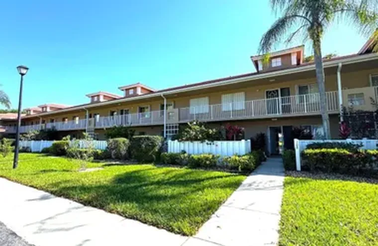 5876 REGAL GLEN DR 108, BOYNTON BEACH, F..., Boynton Beach, FL 33437