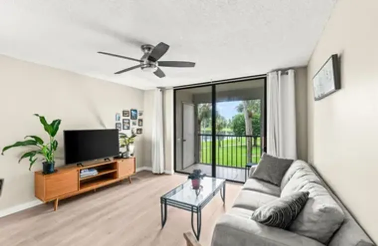 5370 LAS VERDES CIR 209, DELRAY BEACH, F..., Delray Beach, FL 33484