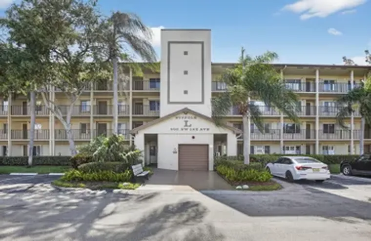 900 SW 142ND AVE 305L, PEMBROKE PINES, F..., Pembroke Pines, FL 33027