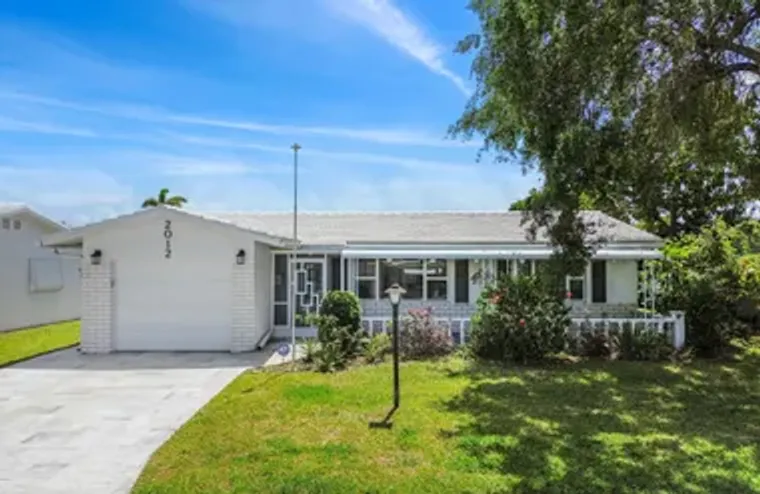2012 SW 17TH AVE, BOYNTON BEACH, FL, 334..., Boynton Beach, FL 33426