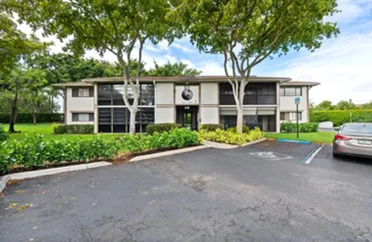 10443 E CLAIRMONT CIR 203, TAMARAC, FL, ..., Tamarac, FL 33321