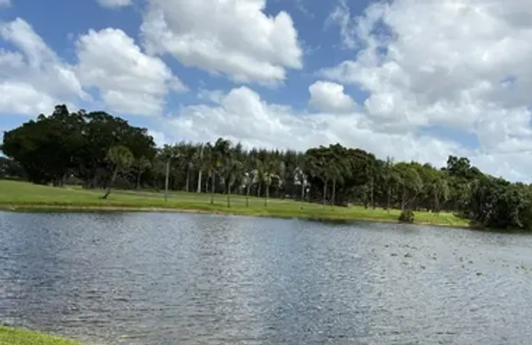 9400 N HOLLYBROOK LAKE DR 308, PEMBROKE ..., Pembroke Pines, FL 33025