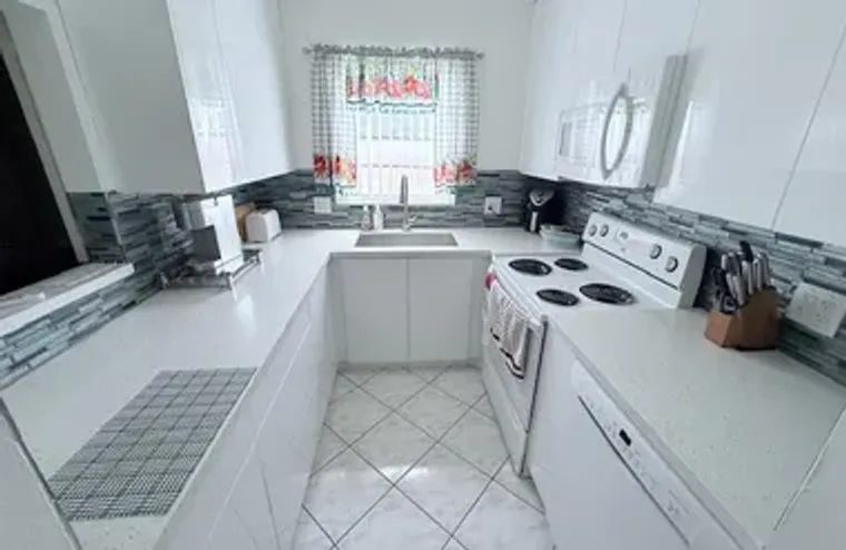 41 UPMINSTER B CRES B, DEERFIELD BEACH, ..., Deerfield Beach, FL 33442