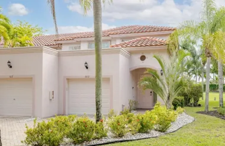 8050 ABERDEEN DR 202, BOYNTON BEACH, FL,..., Boynton Beach, FL 33472