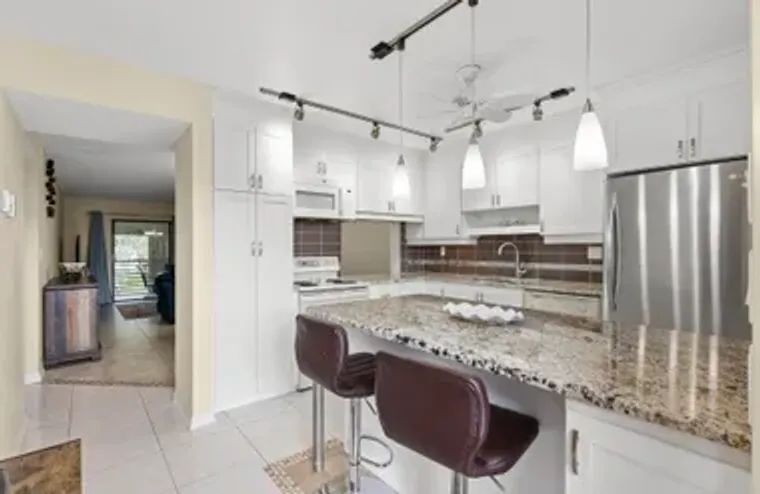 6095 N SABAL PALM BLVD 210, TAMARAC, FL,..., Tamarac, FL 33319