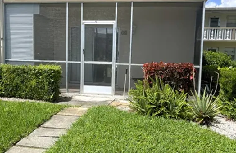 52 DORCHESTER, WEST PALM BEACH, FL, 3341..., West Palm Beach, FL 33417