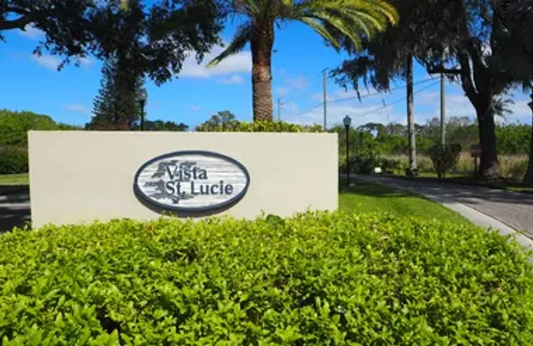 28 LAKE VISTA TRL 104, PORT ST. LUCIE, F..., Port St. Lucie, FL 34952