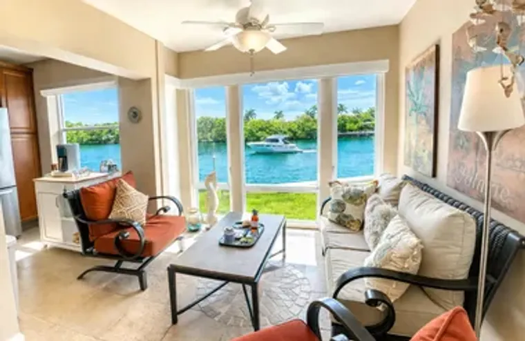 9 COLONIAL CLUB DR 202, BOYNTON BEACH, F..., Boynton Beach, FL 33435