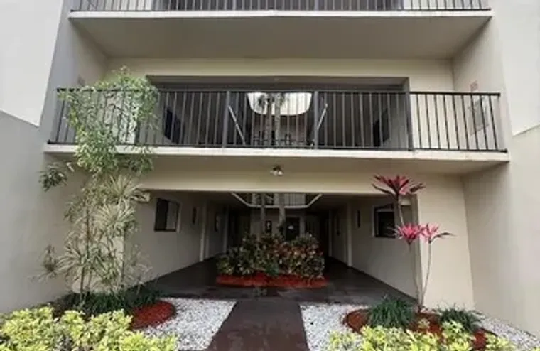 5220 LAS VERDES CIR 108, DELRAY BEACH, F..., Delray Beach, FL 33484