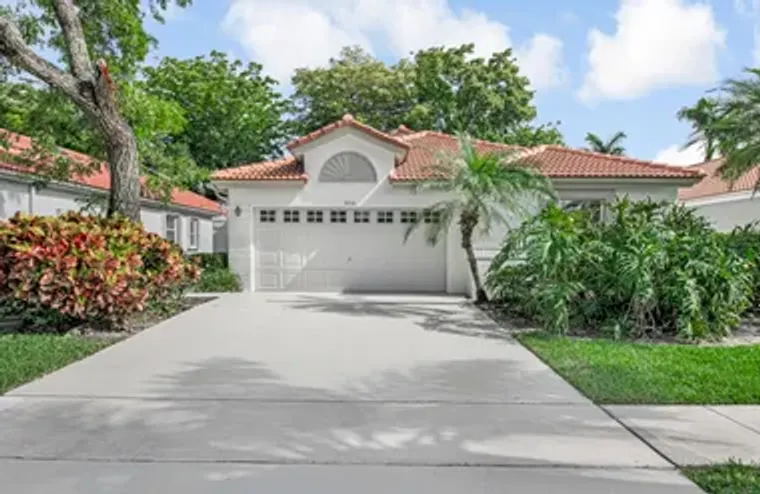 9758 HARBOUR LAKE CIR, BOYNTON BEACH, FL..., Boynton Beach, FL 33437