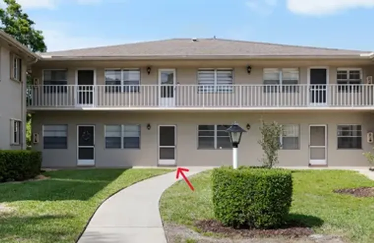 28 LAKE VISTA TRL 104, PORT ST. LUCIE, F..., Port St. Lucie, FL 34952