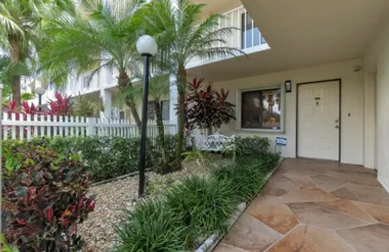 7351 KINGHURST DR 108, DELRAY BEACH, FL,..., Delray Beach, FL 33446