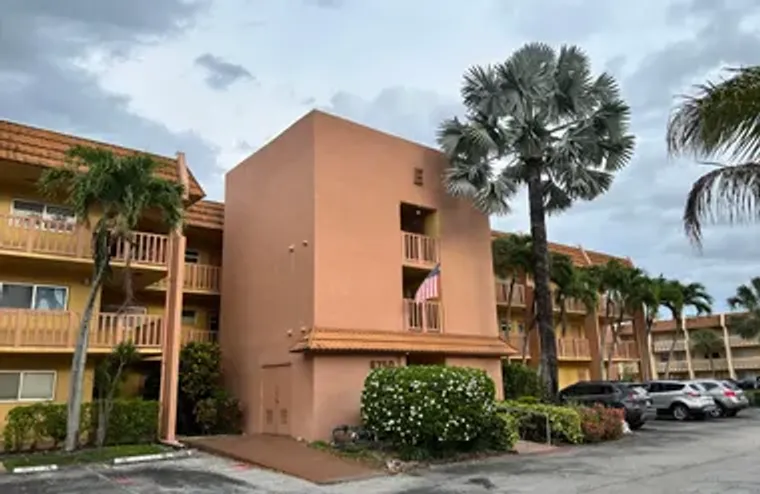 6750 ROYAL PALM BLVD 310E, MARGATE, FL, ..., Margate, FL 33063