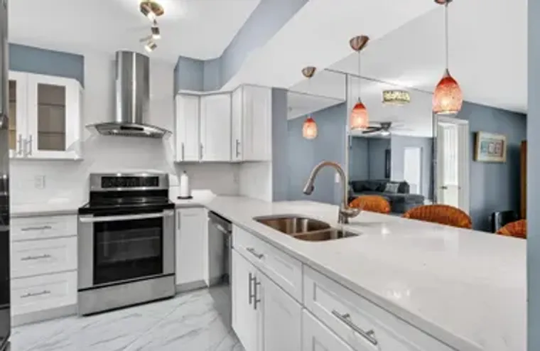 18 WILLOWBROOK LN 103, DELRAY BEACH, FL,..., Delray Beach, FL 33446