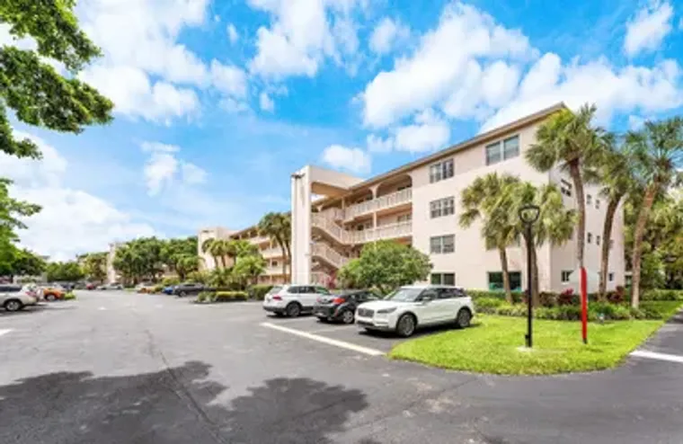 2003 GRANADA DR M1, COCONUT CREEK, FL, 3..., Coconut Creek, FL 33066