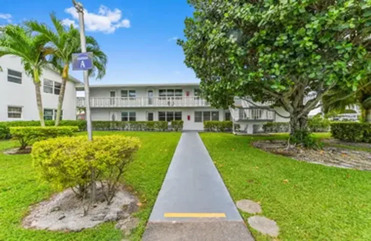 2 CHATHAM A A, WEST PALM BEACH, FL, 3341..., West Palm Beach, FL 33417