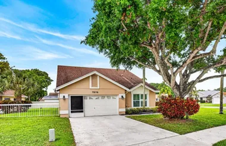 7876 LAKE CHAMPLAIN CT, DELRAY BEACH, FL..., Delray Beach, FL 33446