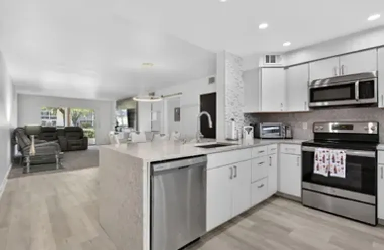 3201 PORTOFINO PT F1, COCONUT CREEK, FL,..., Coconut Creek, FL 33066