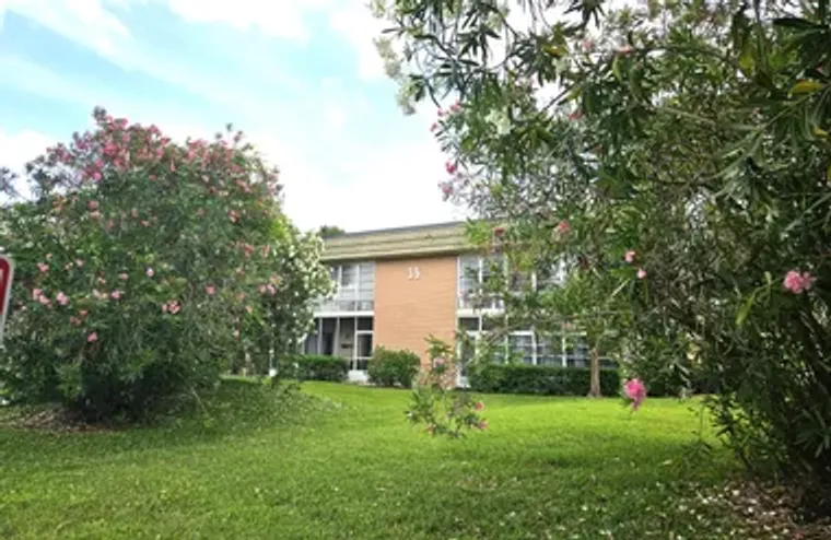 35 VISTA GARDENS TRL 106, VERO BEACH, FL..., Vero Beach, FL 32962