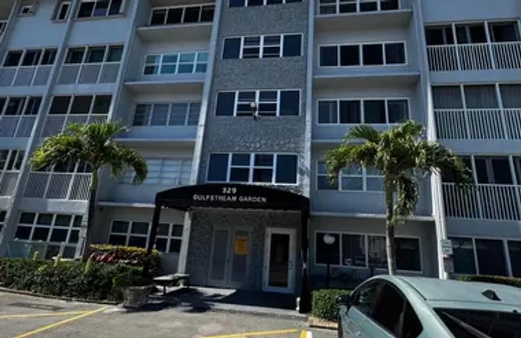 329 SE 3RD ST 105R, HALLANDALE BEACH, FL..., Hallandale Beach, FL 33009