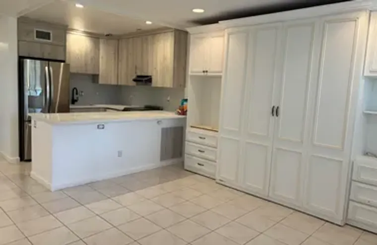 223 COVENTRY J 223, WEST PALM BEACH, FL,..., West Palm Beach, FL 33417