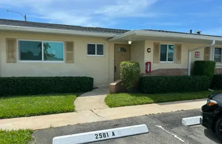 2591 W BARKLEY DR DR C, WEST PALM BEACH,..., West Palm Beach, FL 33415