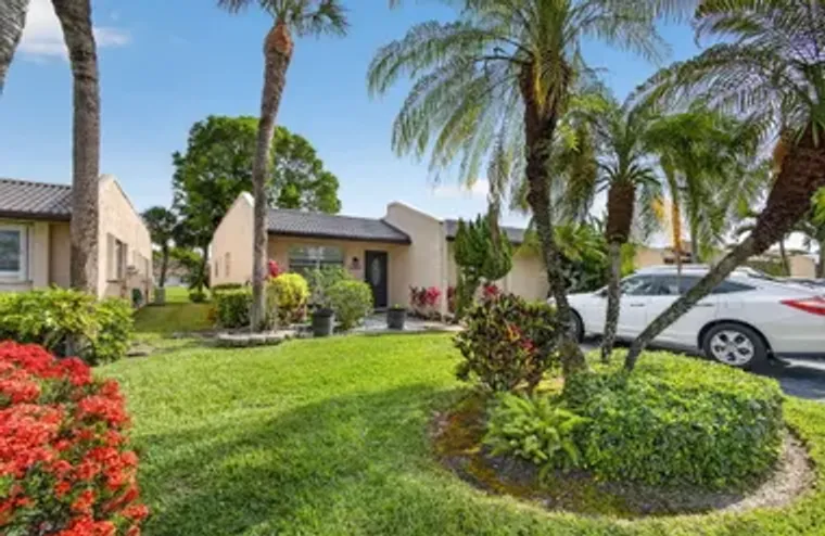 127 LAKE GLORIA DR, WEST PALM BEACH, FL,..., West Palm Beach, FL 33411