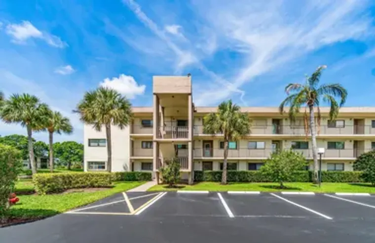 5550 WITNEY DR 102, DELRAY BEACH, FL, 33..., Delray Beach, FL 33484