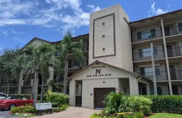 800 SW 142ND AVE 401N, PEMBROKE PINES, F..., Pembroke Pines, FL 33027