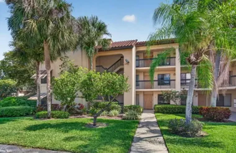 10174 MANGROVE DR 201, BOYNTON BEACH, FL..., Boynton Beach, FL 33437