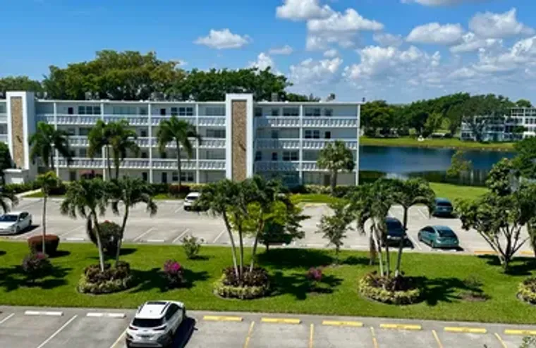 1044 CAMBRIDGE C C, DEERFIELD BEACH, FL,..., Deerfield Beach, FL 33442