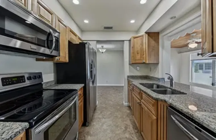 2581 E GOLF BLVD, POMPANO BEACH, FL, 330..., Pompano Beach, FL 33064