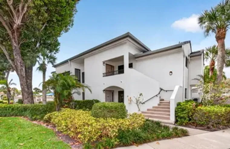 7485 GLENDEVON LN 1105, DELRAY BEACH, FL..., Delray Beach, FL 33446