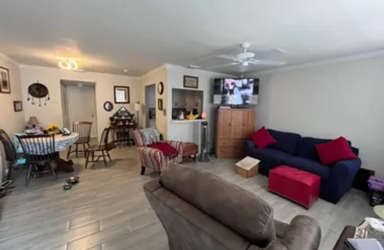 49 CAMBRIDGE B B, WEST PALM BEACH, FL, 3..., West Palm Beach, FL 33417