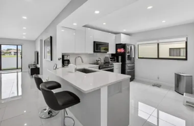 15401 PEMBRIDGE AVE 15, DELRAY BEACH, FL..., Delray Beach, FL 33484