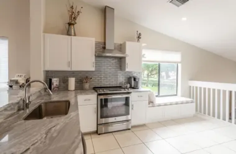 10624 TROPIC PALM AVE 202, BOYNTON BEACH..., Boynton Beach, FL 33437