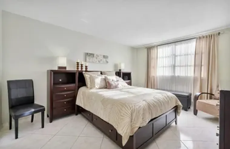 2900 NW 47TH TER 304B, LAUDERDALE LAKES,..., Lauderdale Lakes, FL 33313