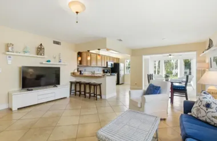 34 COLONIAL CLUB DR 204, BOYNTON BEACH, ..., Boynton Beach, FL 33435