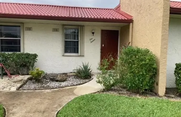 116 LAKE BARBARA DR, WEST PALM BEACH, FL..., West Palm Beach, FL 33411
